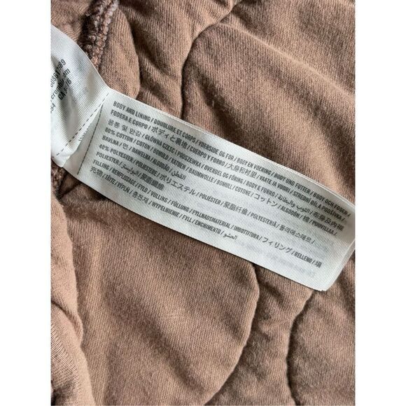 Abercrombie & Fitch Onion Quilted Bomber Jacket size M Tan - Picture 9 of 9